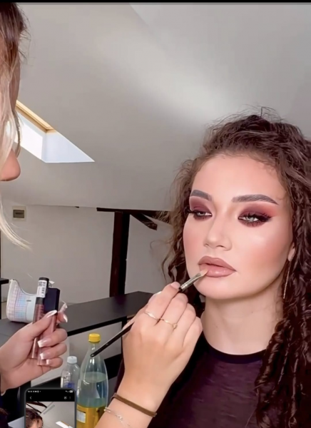 Practica in cadrul cursului de make up 
